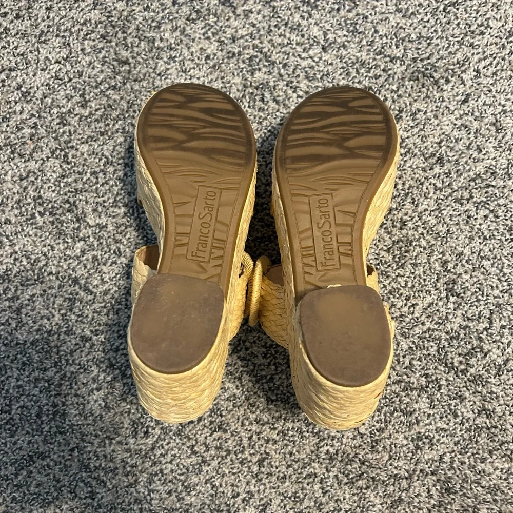 Franco Sarto Woven Platform Sandals in Natural Straw - Picture 5 of 6